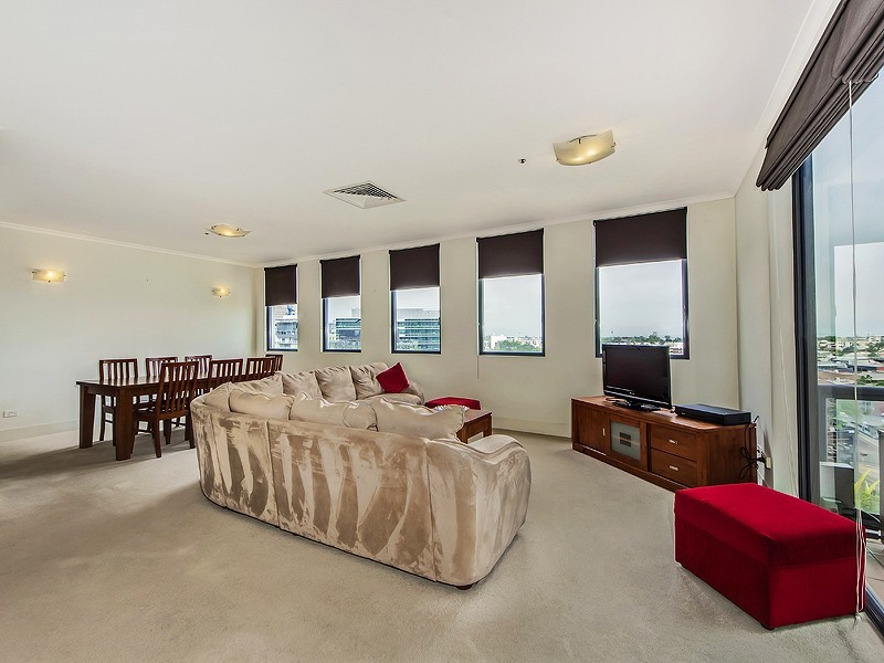 907/221 Sturt St, South Melbourne VIC 3205