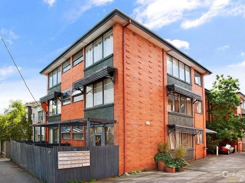 3/162 Chapel Street, St Kilda VIC 3182
