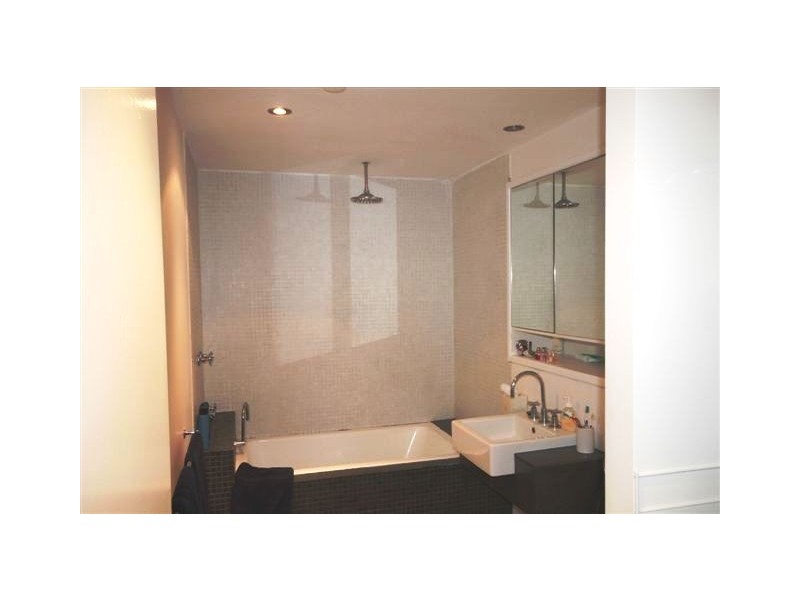 DB01/8 Blanche Street, St Kilda VIC 3182