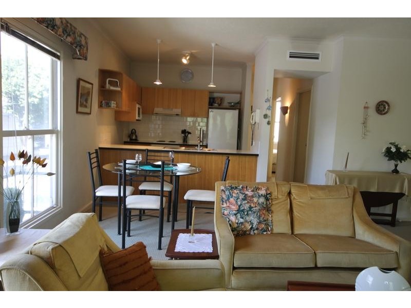 1/112 Southbank Boulevard, Southbank VIC 3006