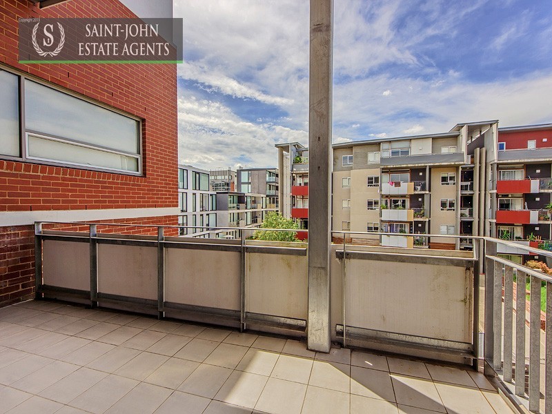 204/8 Blanche Street, St Kilda VIC 3182