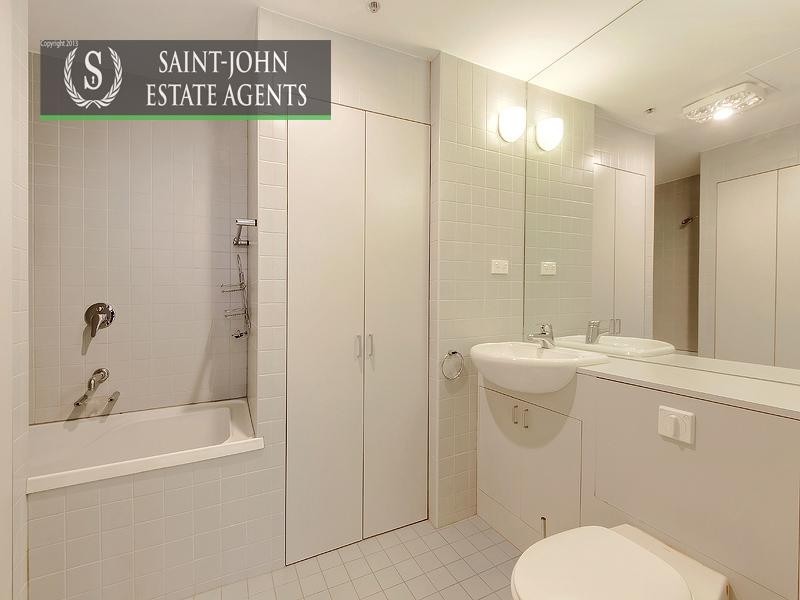 711/221 Sturt Street, South Melbourne VIC 3205