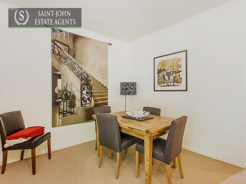 2/53 Kavanagh Street, South Melbourne VIC 3205