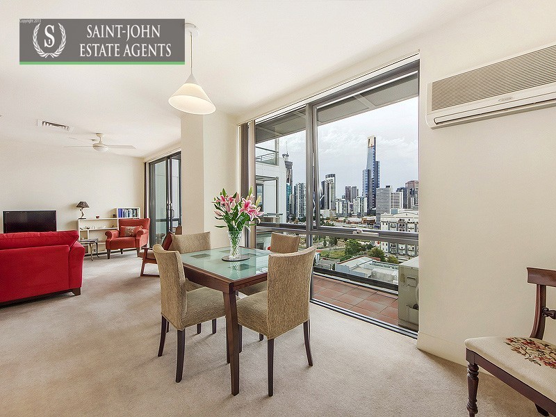 1002/221 Sturt Street, South Melbourne VIC 3205