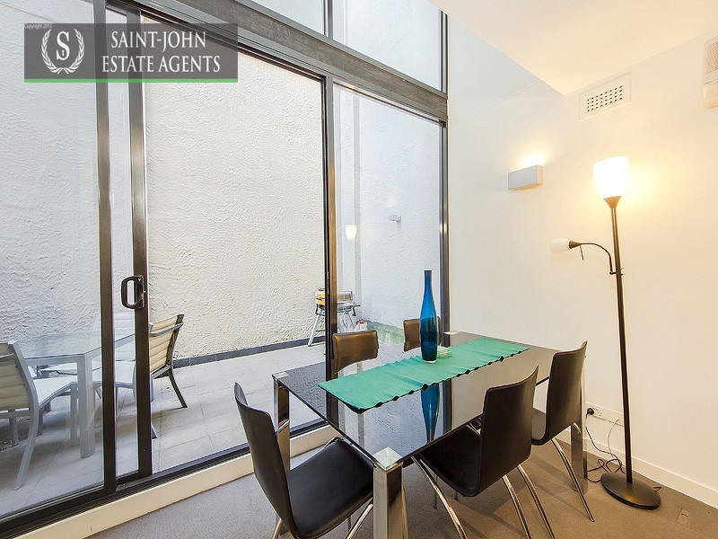 101/63 Acland Street, St Kilda VIC 3182