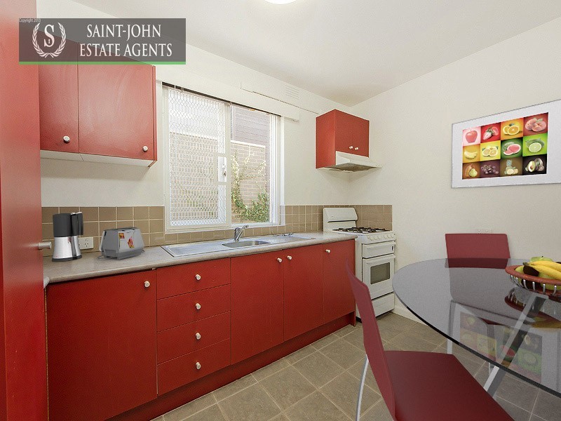 1a/66 Foam Street, Elwood VIC 3184