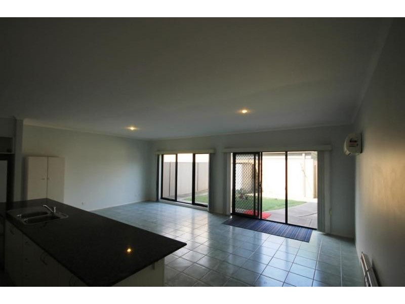 327 Sunset Place, Maribyrnong VIC 3032