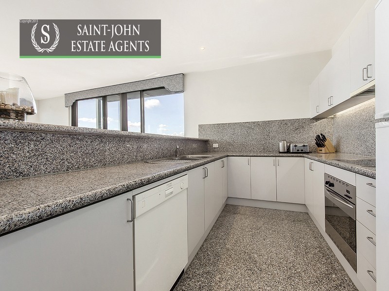 1010/221 Sturt Street, South Melbourne VIC 3205