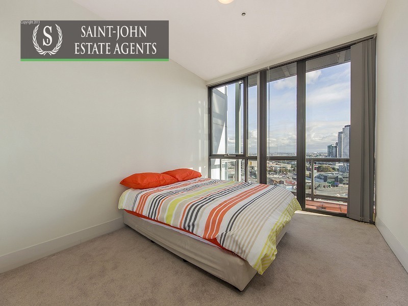 1010/221 Sturt Street, South Melbourne VIC 3205