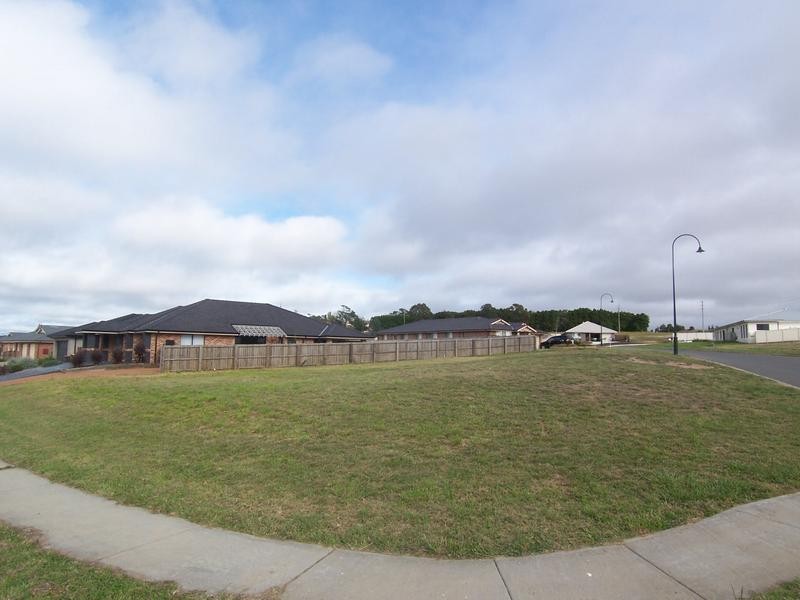 30 Monastery Drive, Goulburn NSW 2580