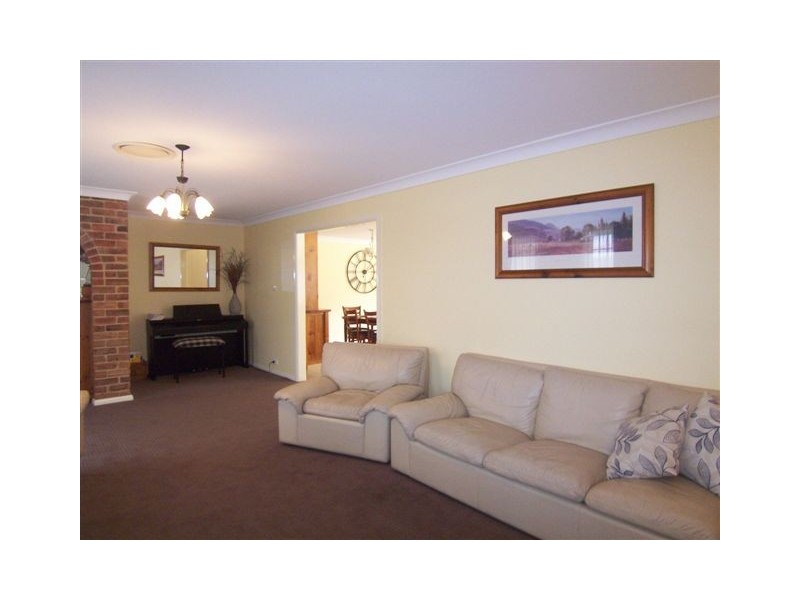 24 Ballanya Avenue, Goulburn NSW 2580