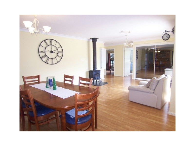 24 Ballanya Avenue, Goulburn NSW 2580