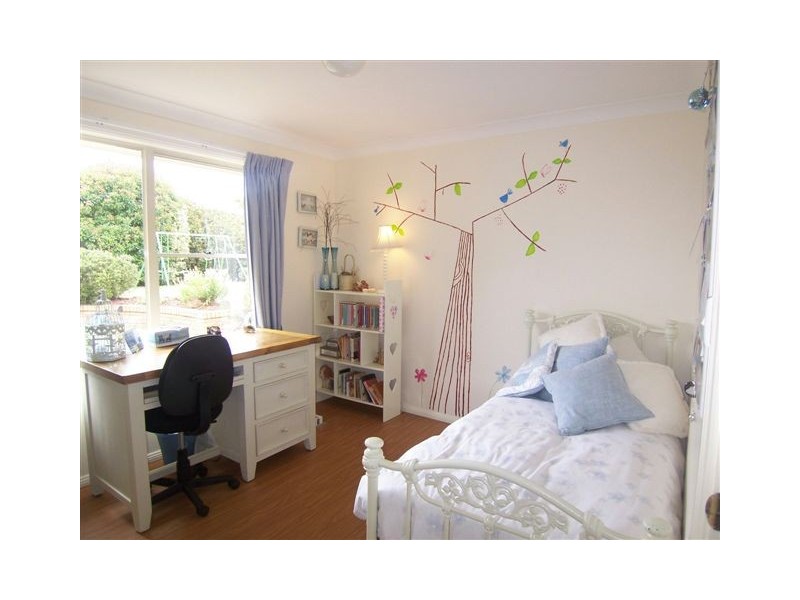 24 Ballanya Avenue, Goulburn NSW 2580