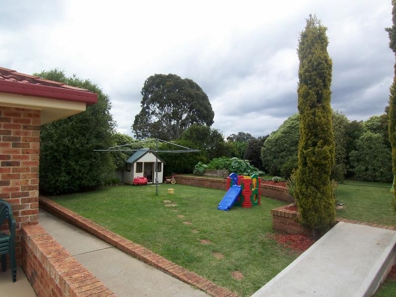 24 Ballanya Avenue, Goulburn NSW 2580