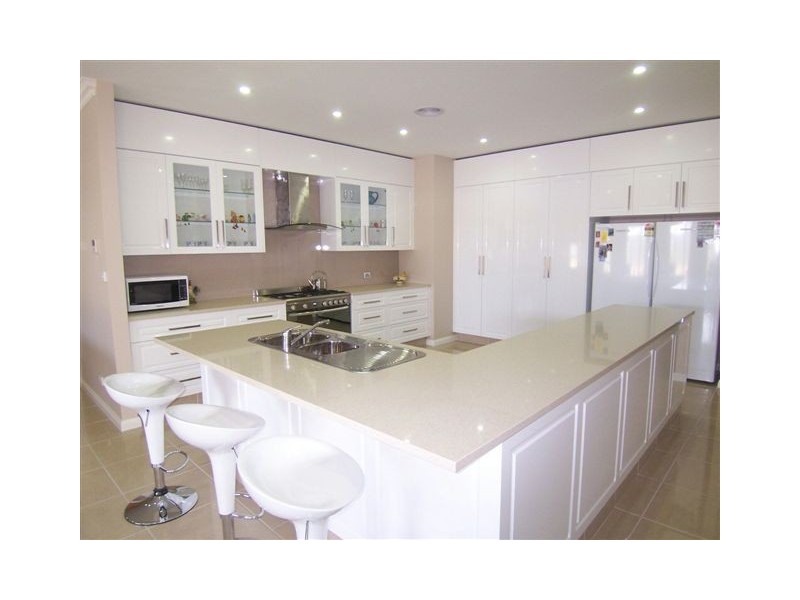 3 Mewburn Drive, Goulburn NSW 2580