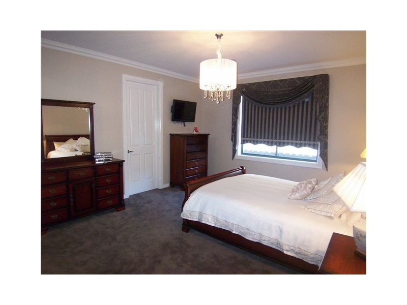 3 Mewburn Drive, Goulburn NSW 2580