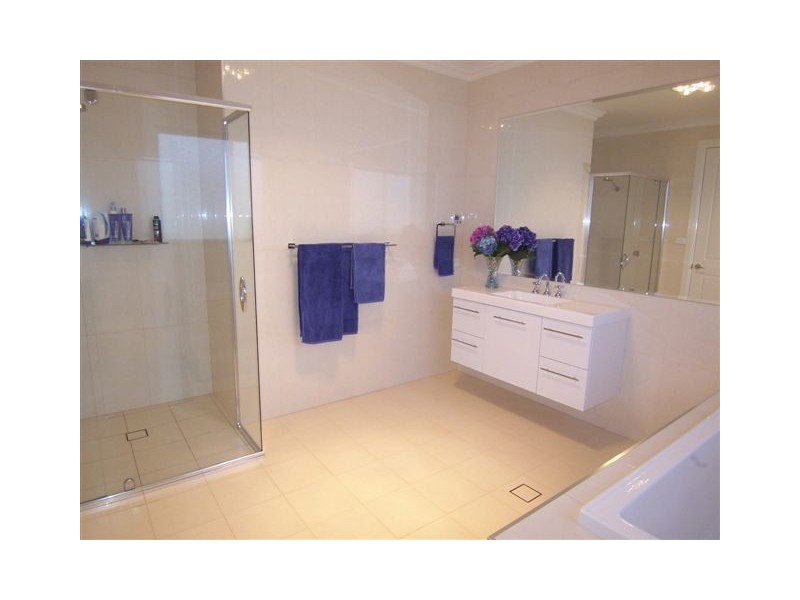 3 Mewburn Drive, Goulburn NSW 2580