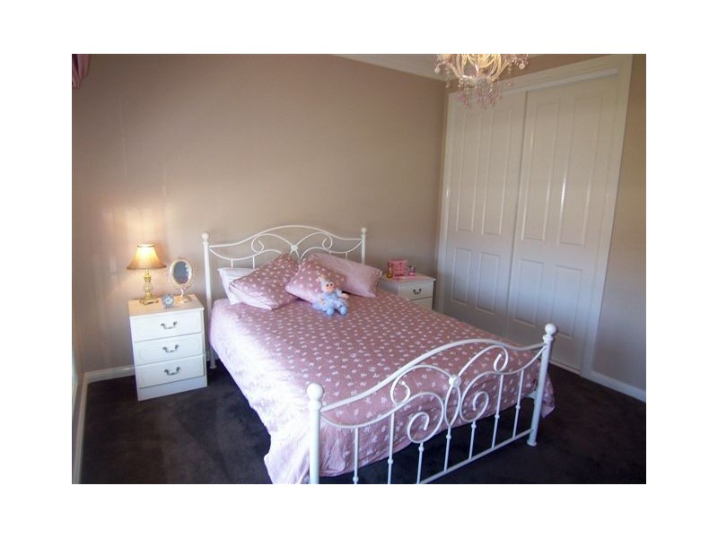 3 Mewburn Drive, Goulburn NSW 2580