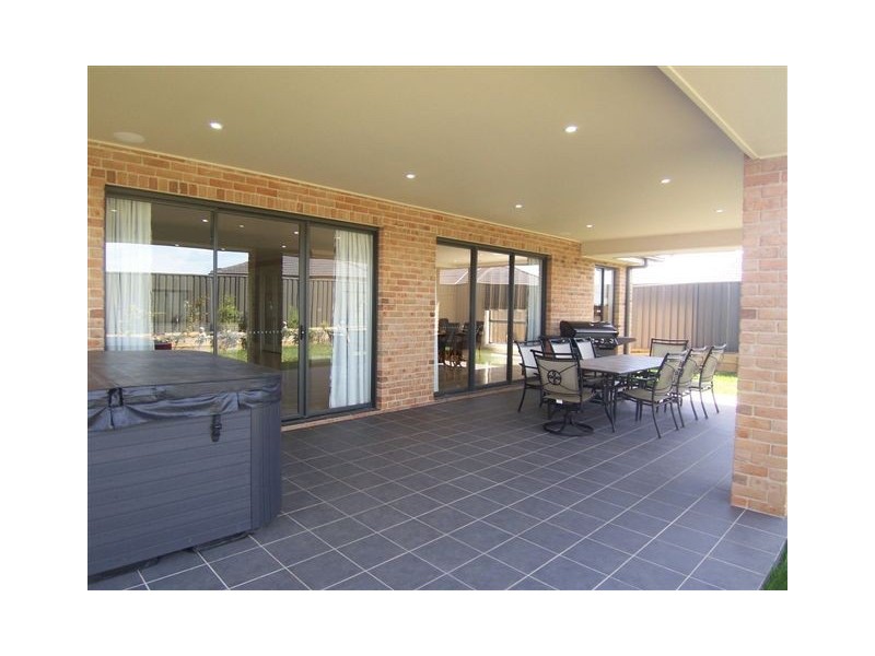 3 Mewburn Drive, Goulburn NSW 2580