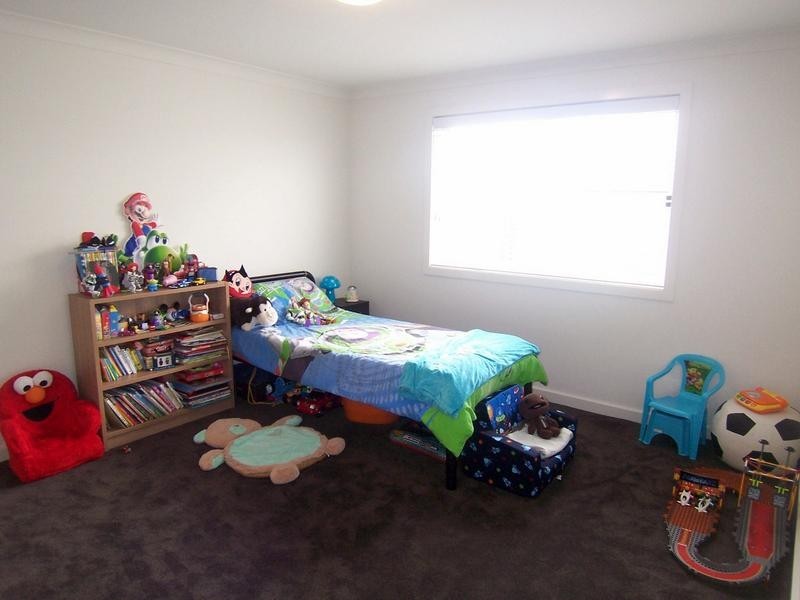 5 Mewburn Drive, Goulburn NSW 2580