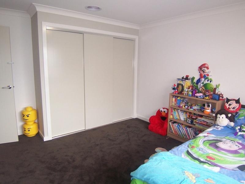 5 Mewburn Drive, Goulburn NSW 2580