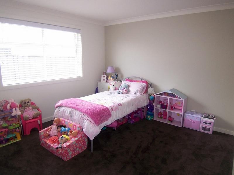 5 Mewburn Drive, Goulburn NSW 2580