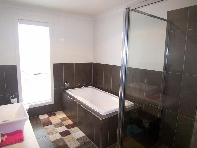 5 Mewburn Drive, Goulburn NSW 2580