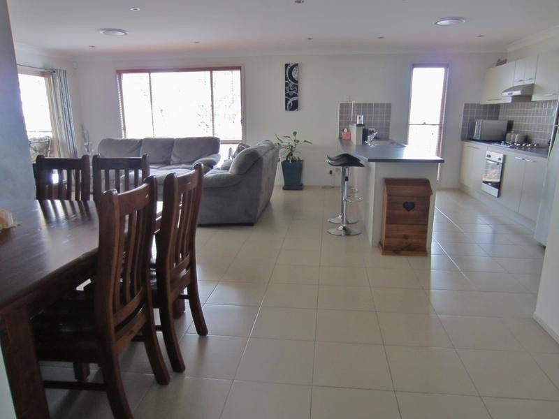 6 Redgum Place, Goulburn NSW 2580