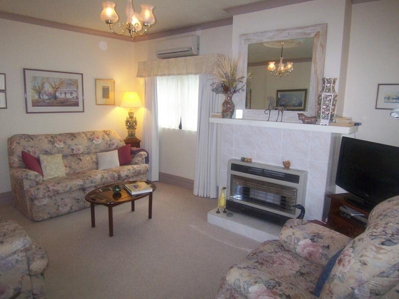 12 Victoria Parade, Goulburn NSW 2580