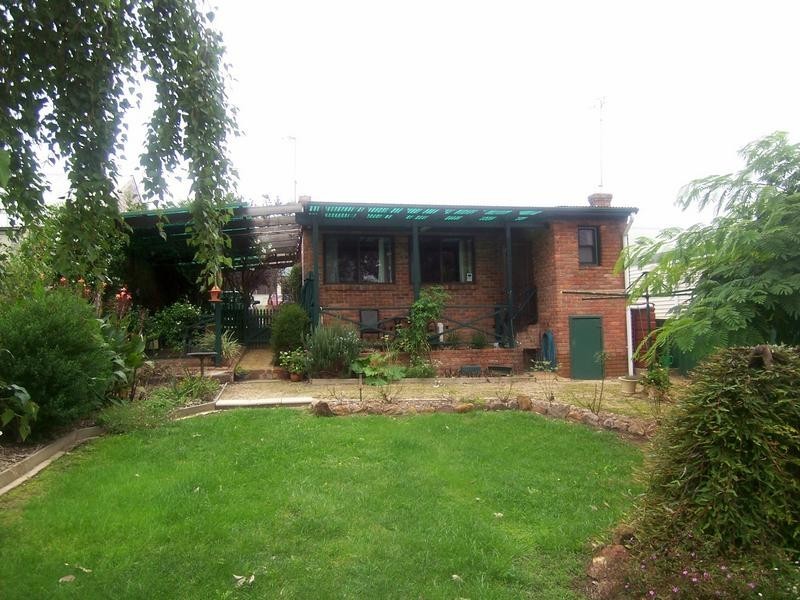 12 Victoria Parade, Goulburn NSW 2580