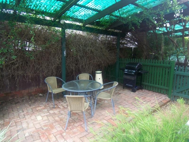 12 Victoria Parade, Goulburn NSW 2580