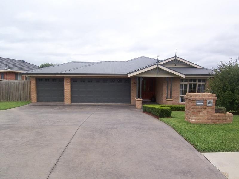 23 Monastery Drive, Goulburn NSW 2580