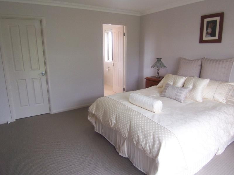 23 Monastery Drive, Goulburn NSW 2580