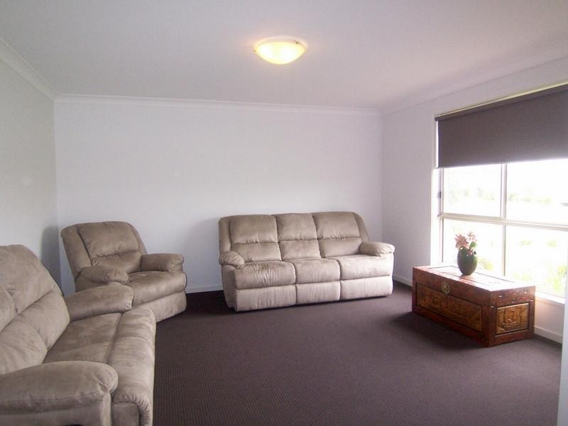 8 Clure Place, Goulburn NSW 2580