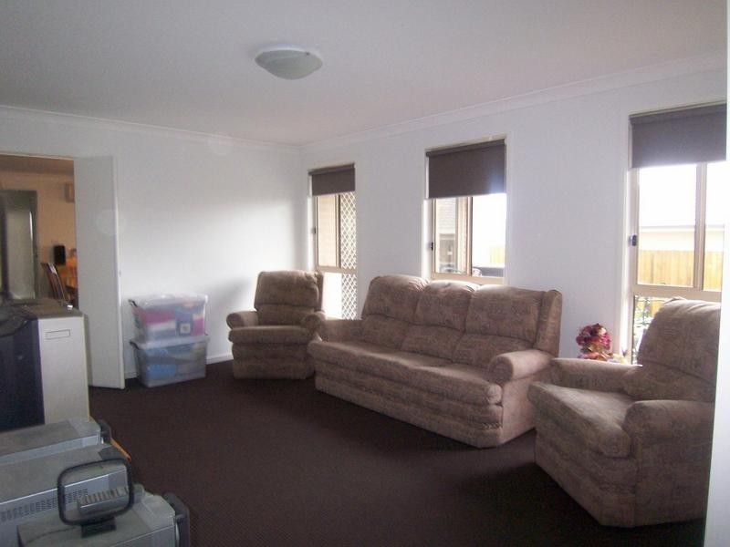 8 Clure Place, Goulburn NSW 2580