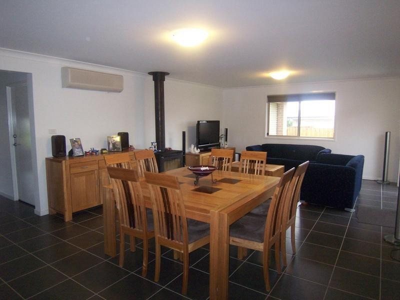 8 Clure Place, Goulburn NSW 2580