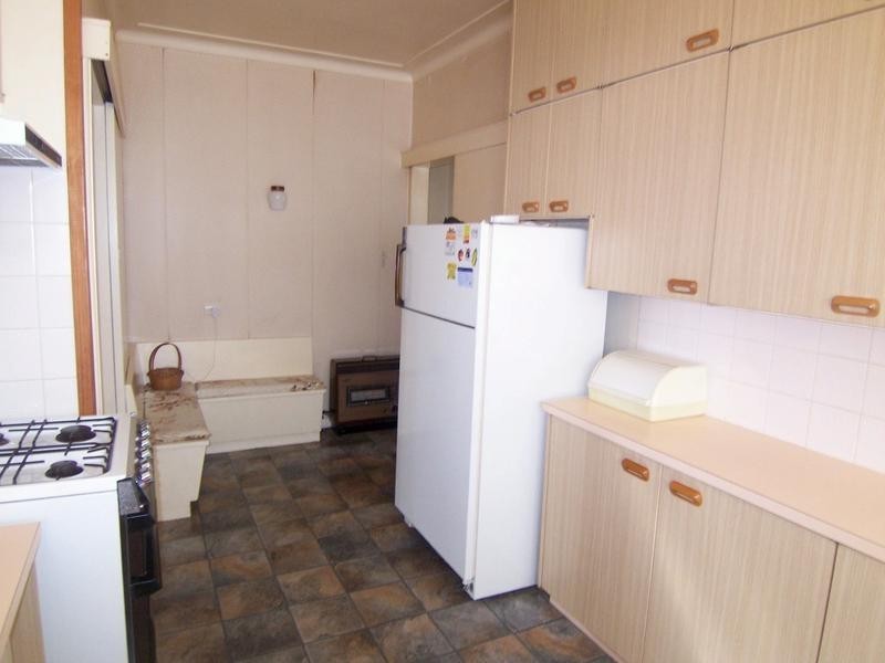 8 Hume Street, Goulburn NSW 2580