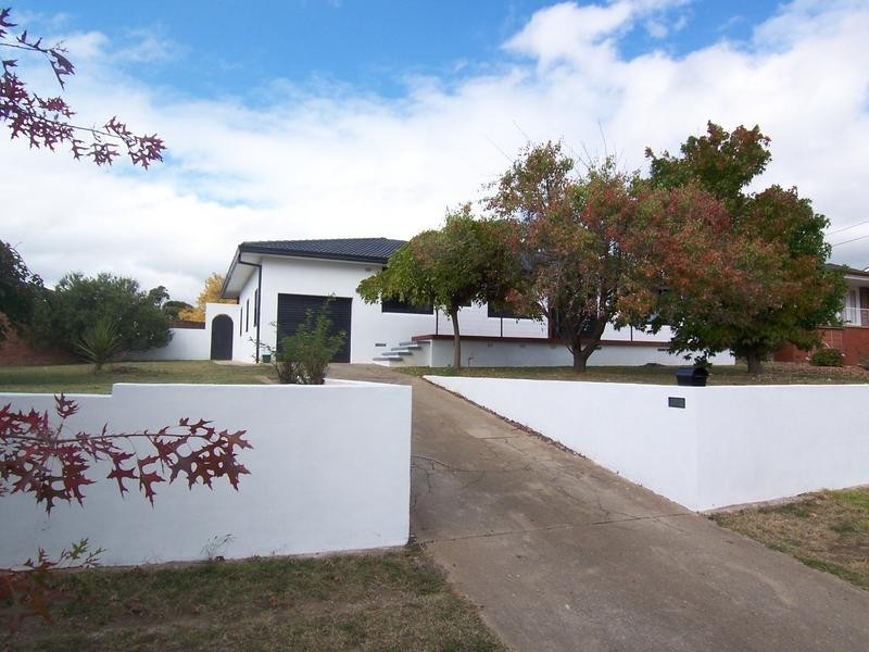 4 Hoddle Avenue, Goulburn NSW 2580