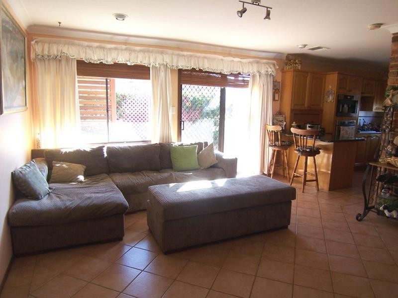 11 Chantilly Court, Goulburn NSW 2580