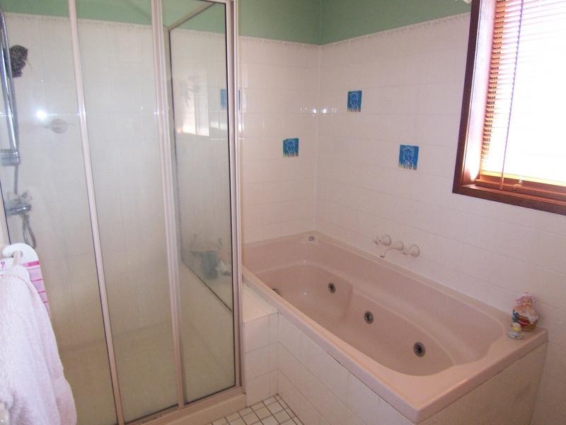 11 Chantilly Court, Goulburn NSW 2580