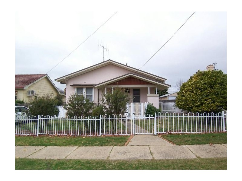 5 Buffalo Crescent, Goulburn NSW 2580