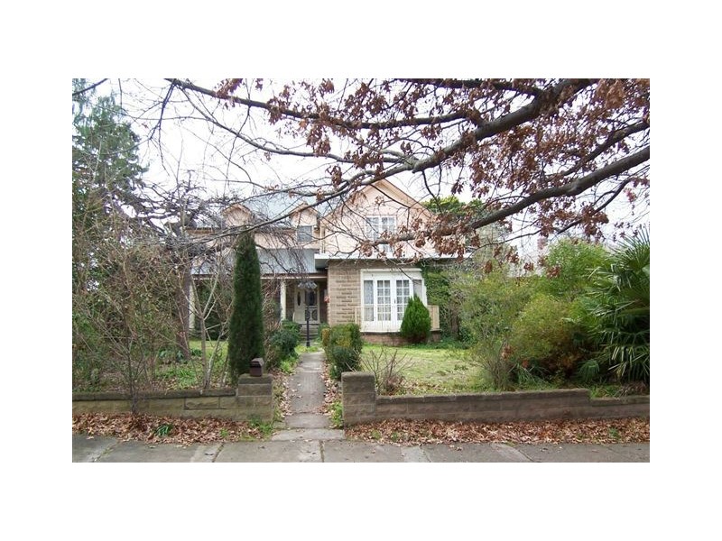 19 Hurst Street, Goulburn NSW 2580