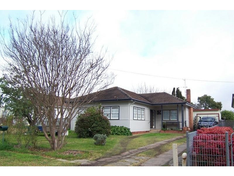 10 Gibson Street, Goulburn NSW 2580