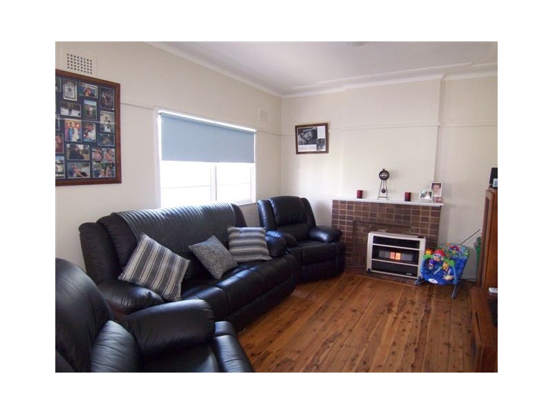 10 Gibson Street, Goulburn NSW 2580