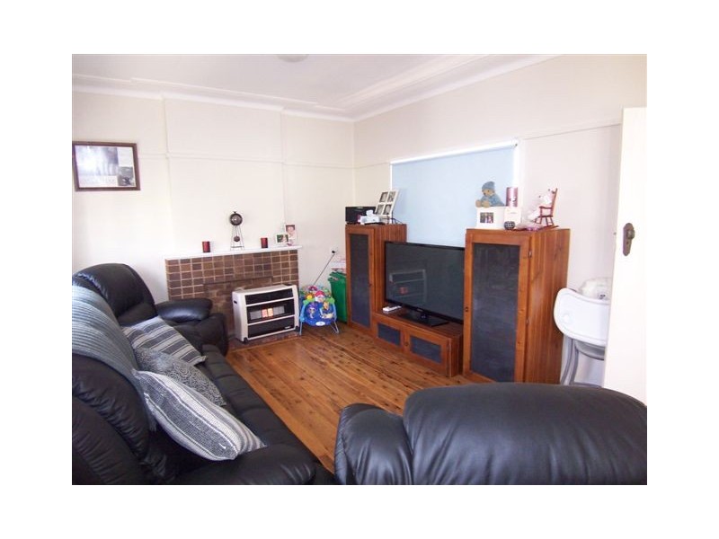 10 Gibson Street, Goulburn NSW 2580