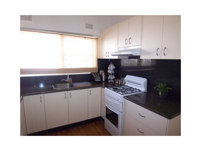 10 Gibson Street, Goulburn NSW 2580