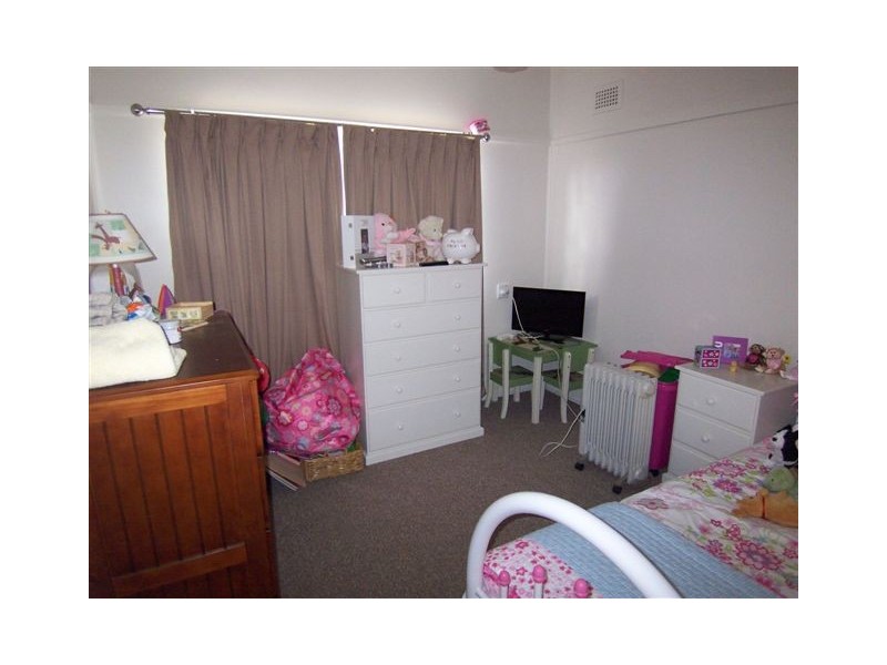 10 Gibson Street, Goulburn NSW 2580