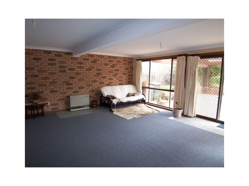 42 Rhoda Street, Goulburn NSW 2580