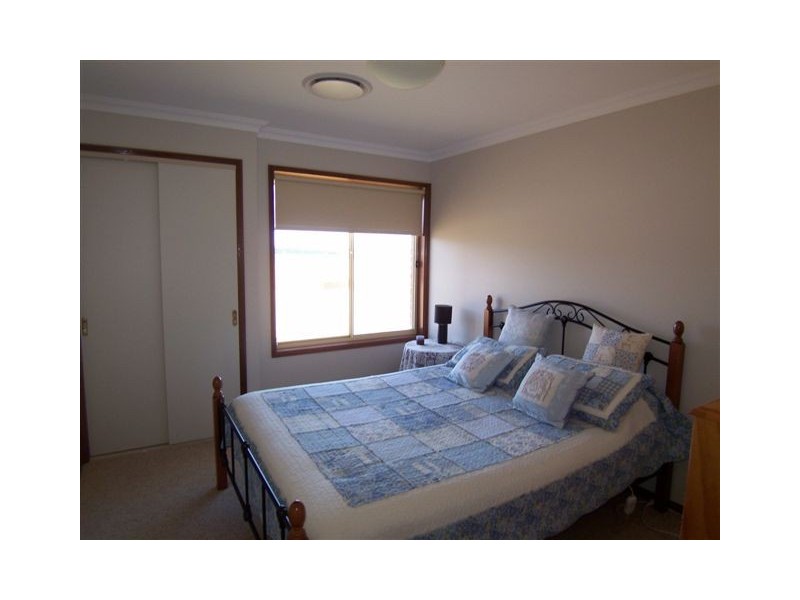 6 Bonnett Drive, Goulburn NSW 2580