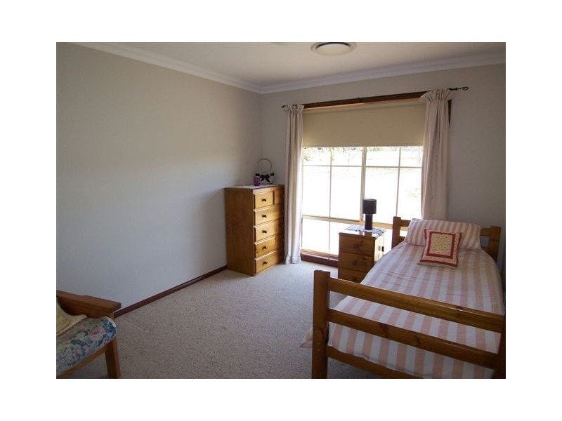 6 Bonnett Drive, Goulburn NSW 2580